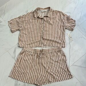 Striped Brown and White Button-Up Shirt and Shorts Set Size XL 16-18